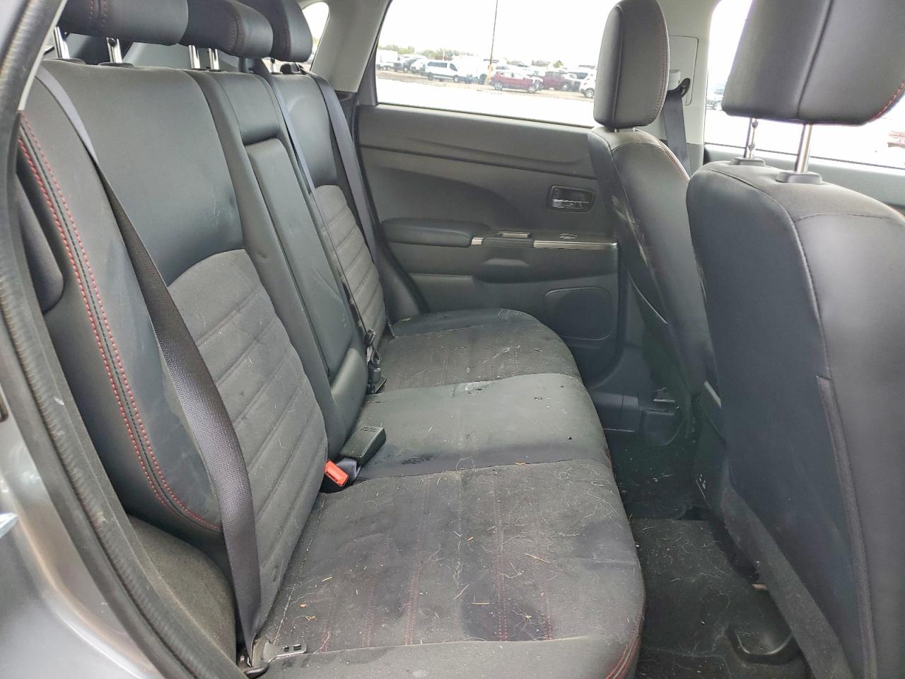 Mitsubishi Outlander S