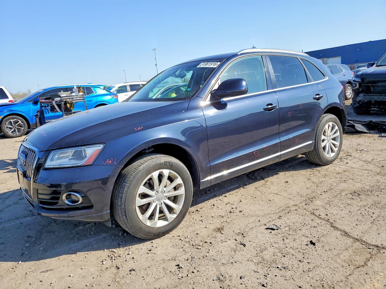 Salvage Audi Q5 Image