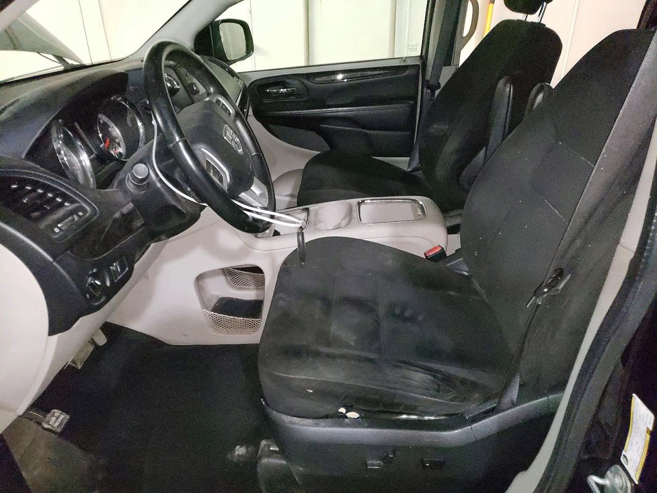 Dodge Caravan Sxt
