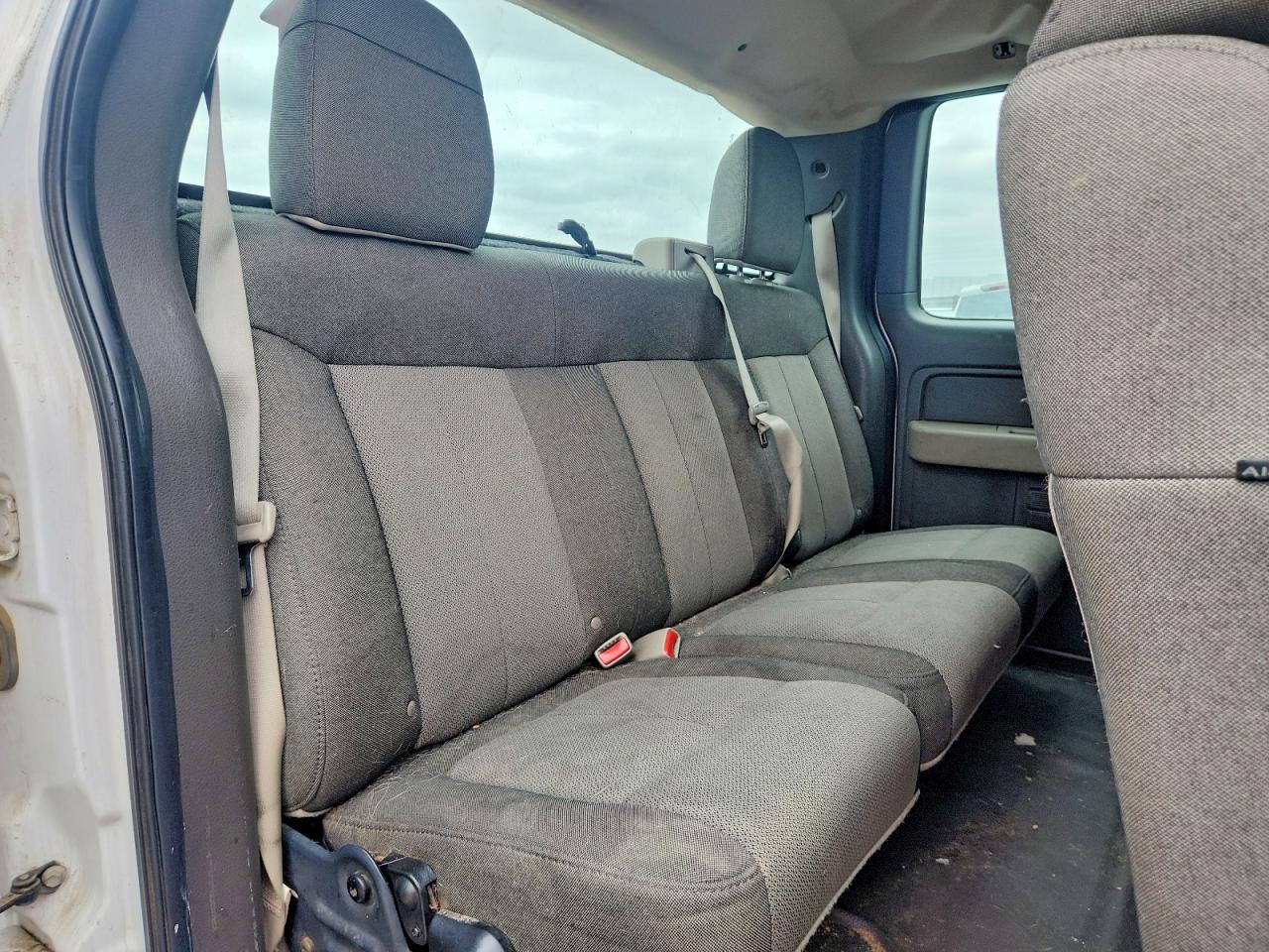 Ford F-150 Super Cab