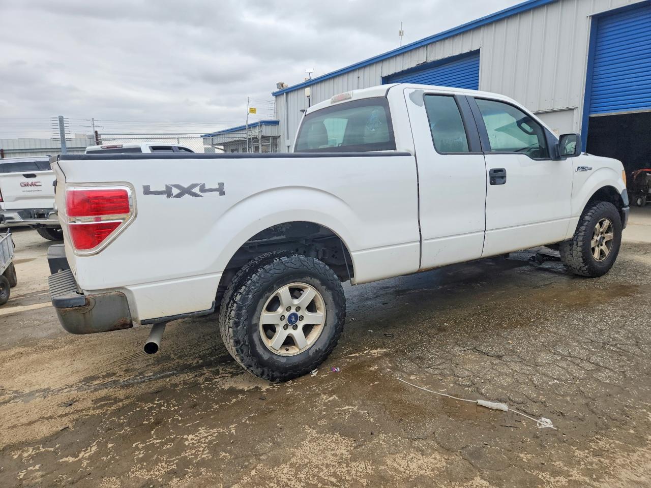Ford F-150 Super Cab