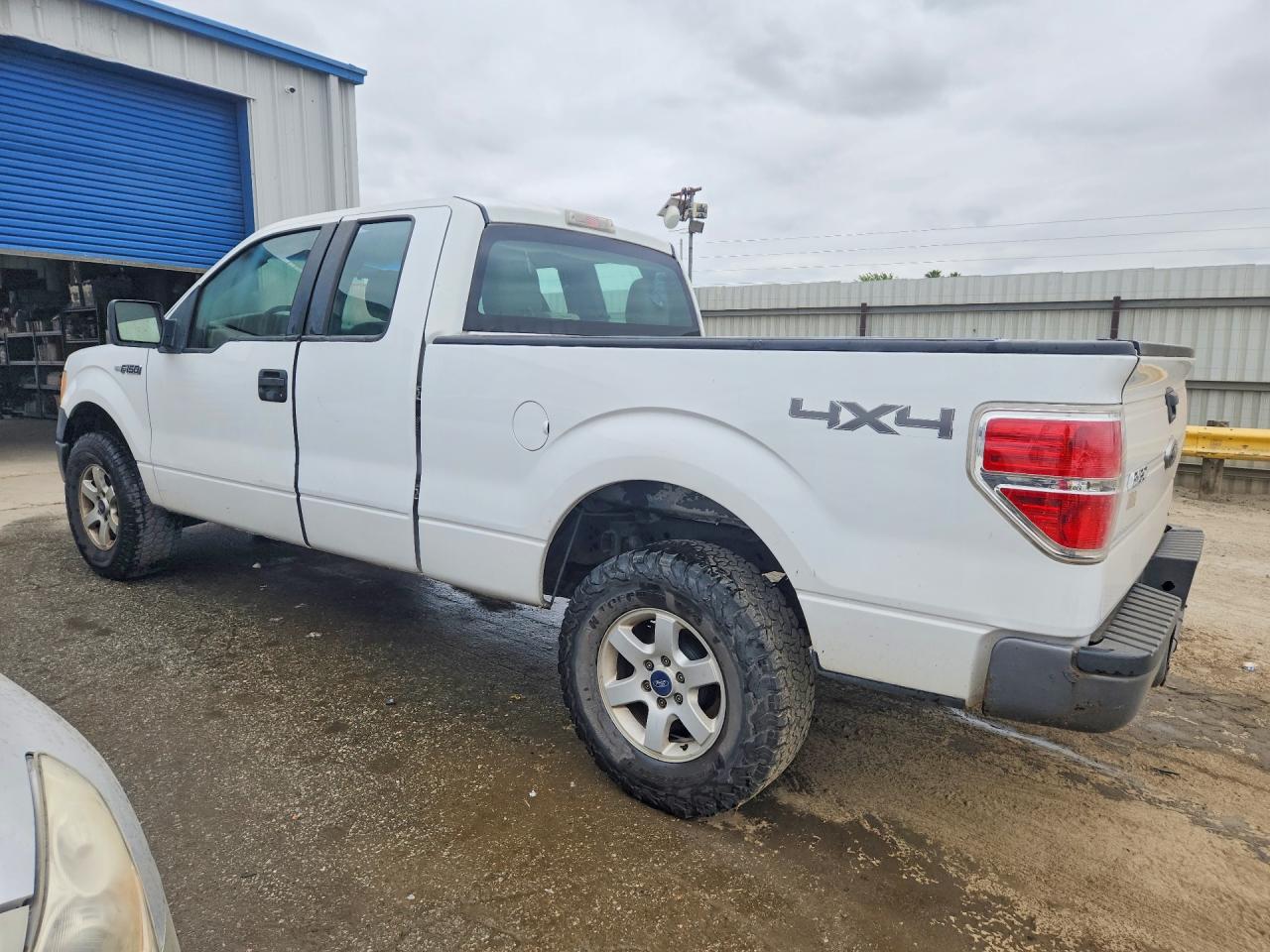 Ford F-150 Super Cab