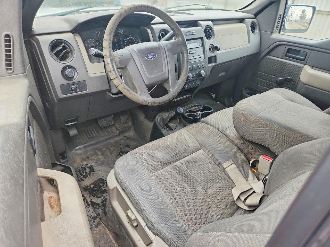 Ford F-150 Super Cab