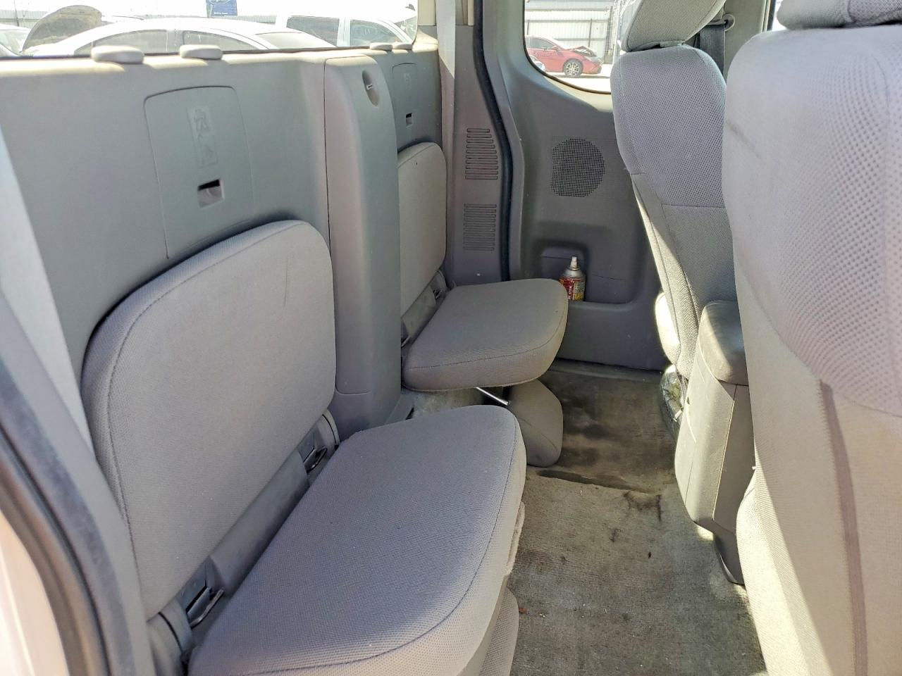 Nissan Frontier S