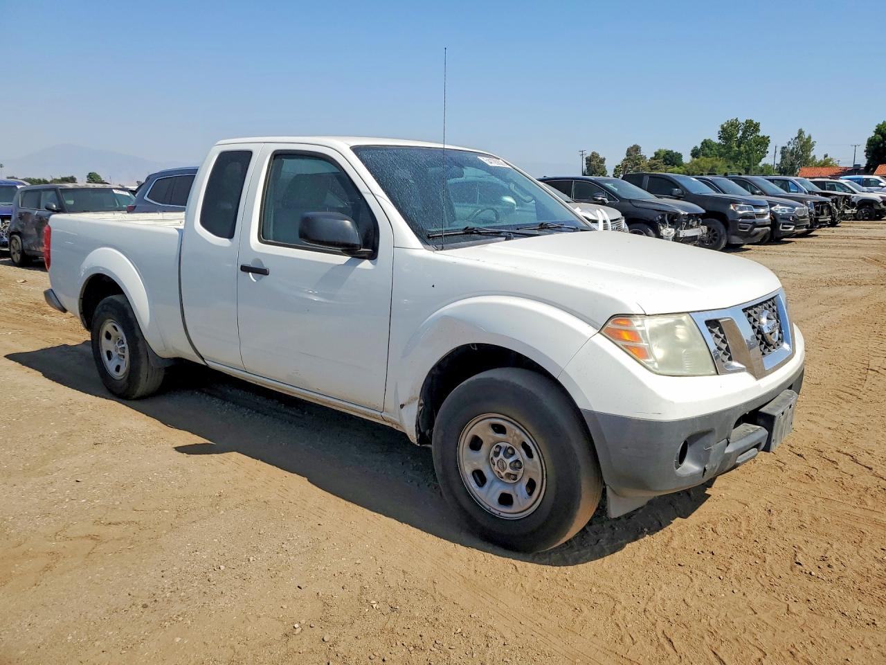 Nissan Frontier S
