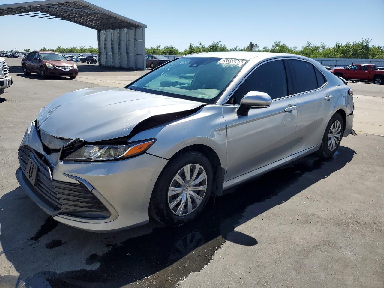 Salvage Toyota Camry Image