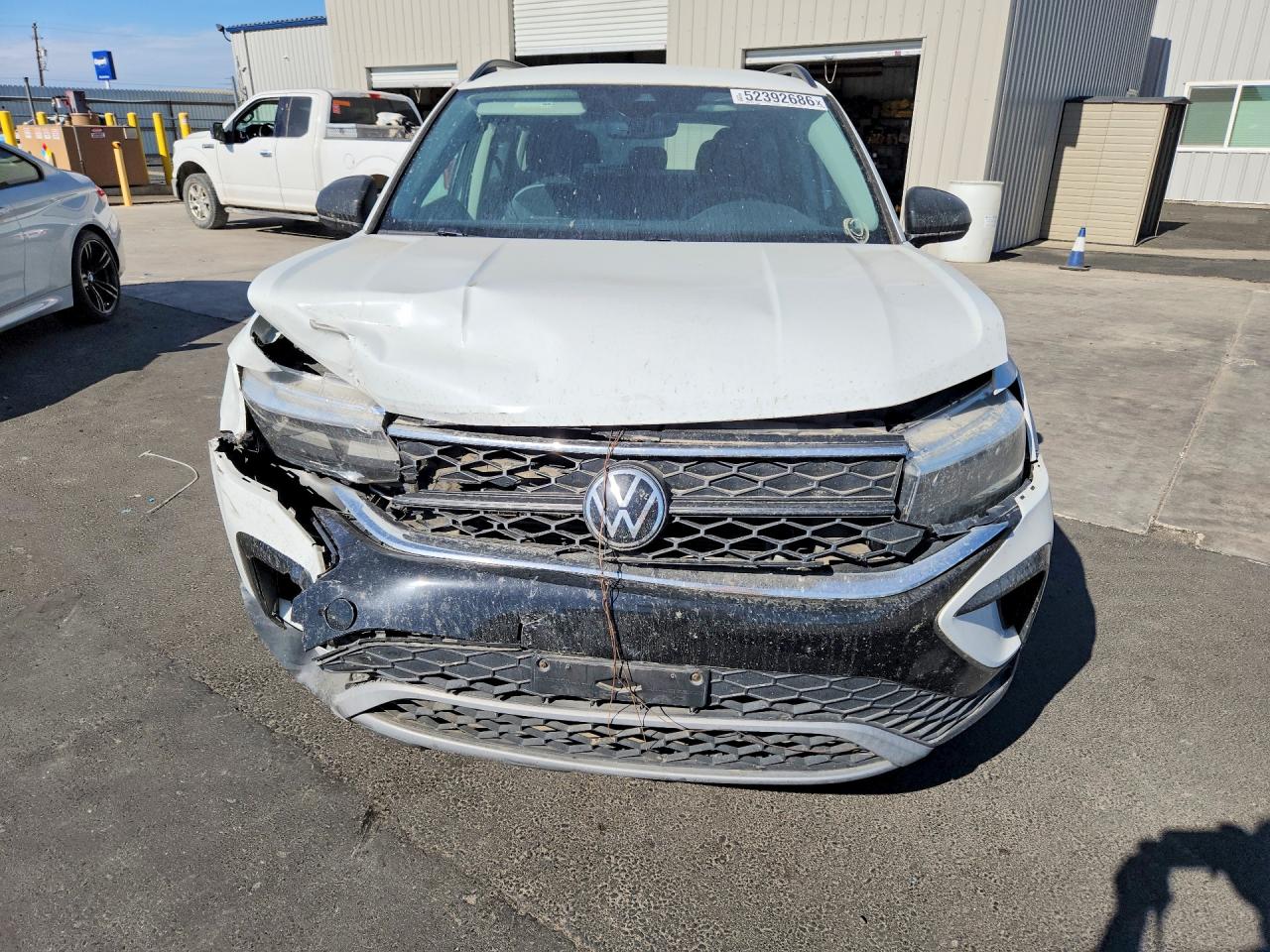 Volkswagen Taos S