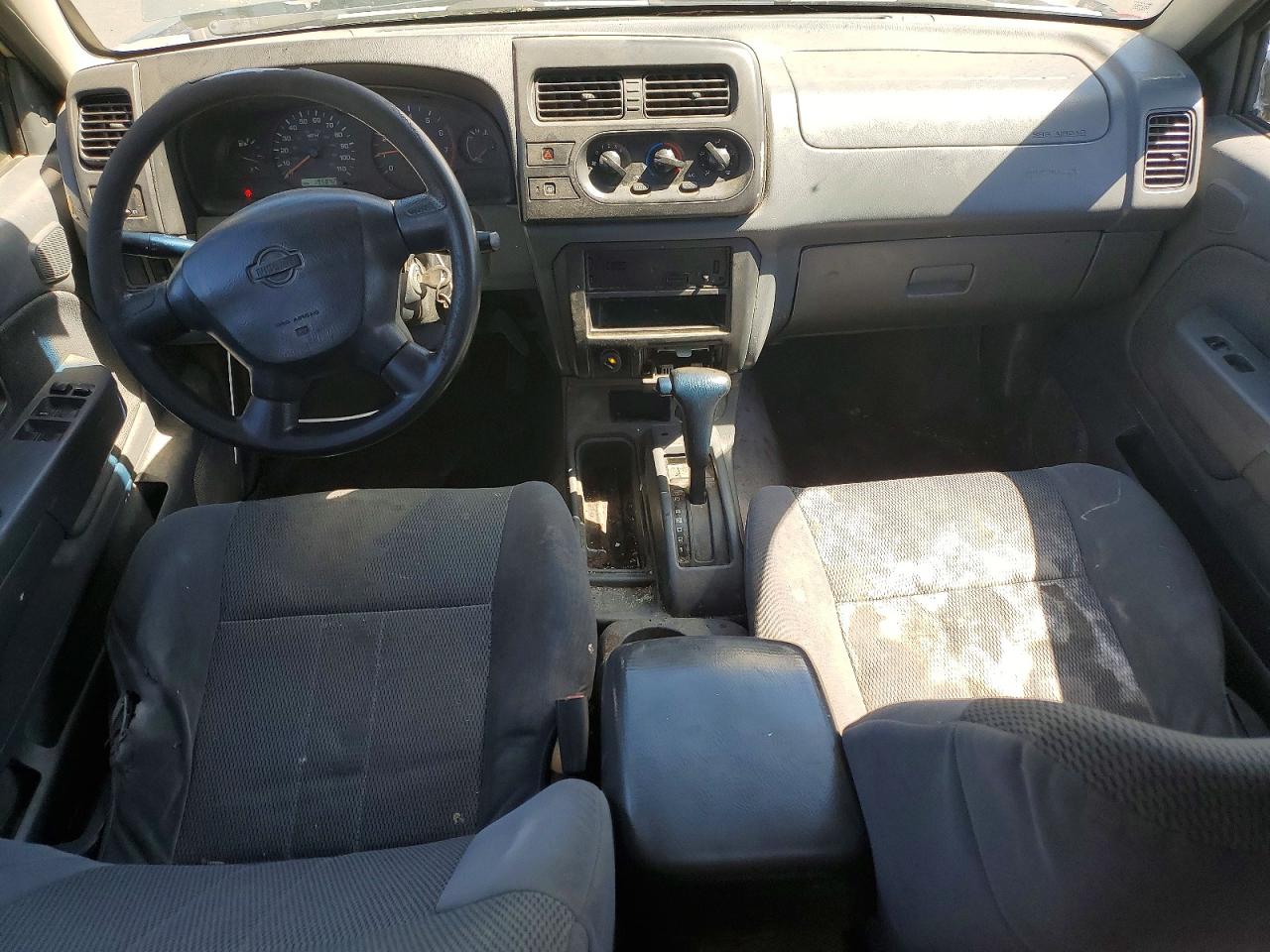 Nissan Frontier Xe