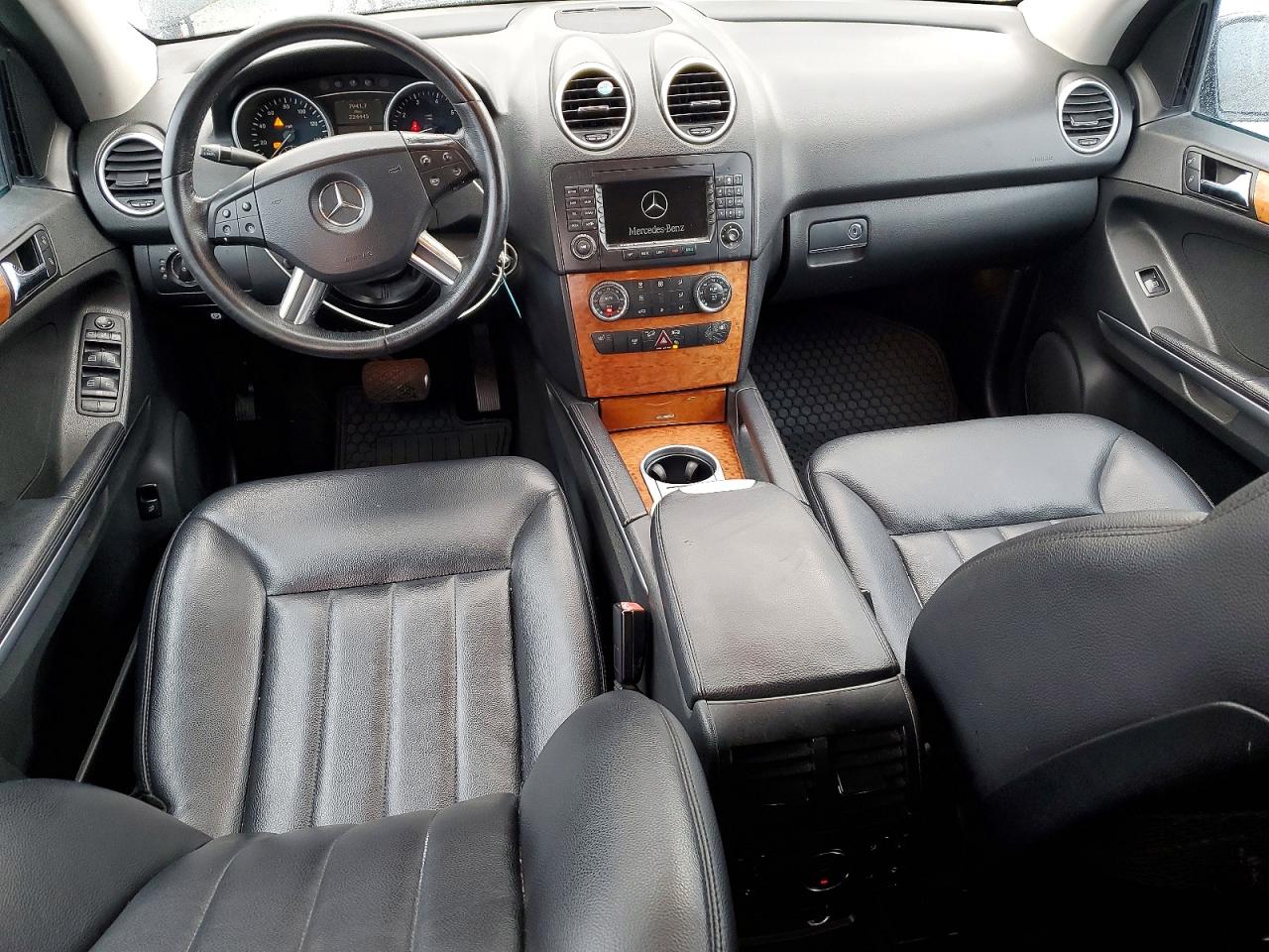 Mercedes-Benz M-Class 350
