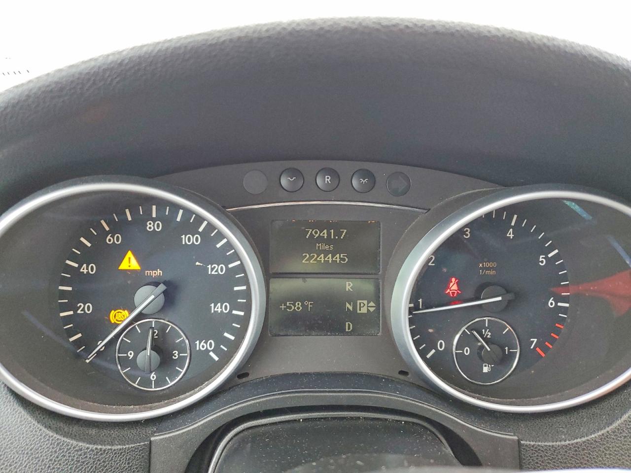 Mercedes-Benz M-Class 350