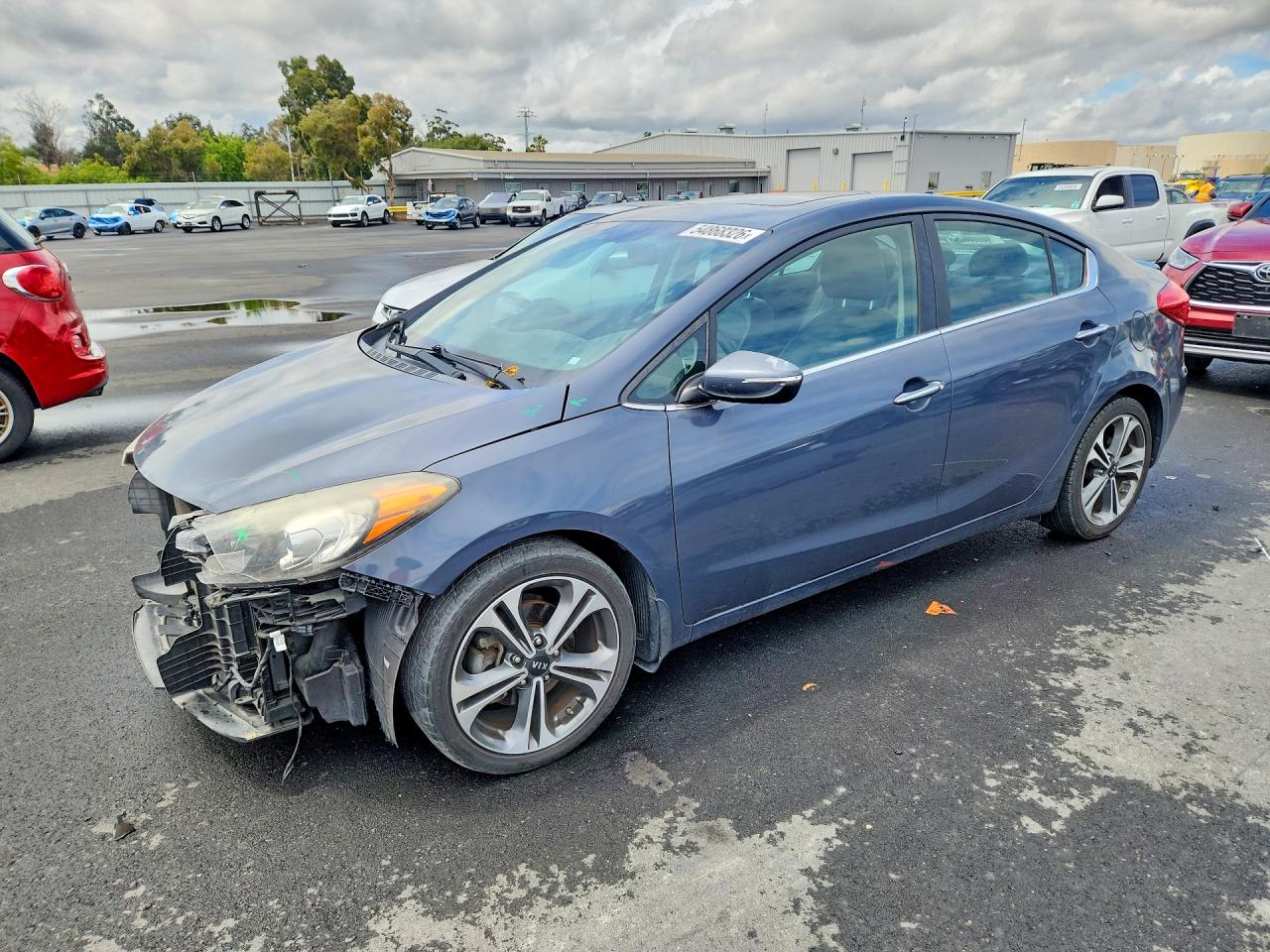 Salvage Kia Forte Image