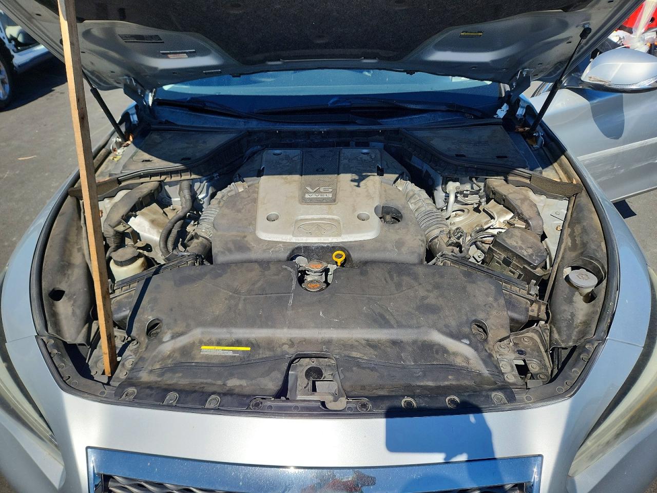 INFINITI Q50 Premium