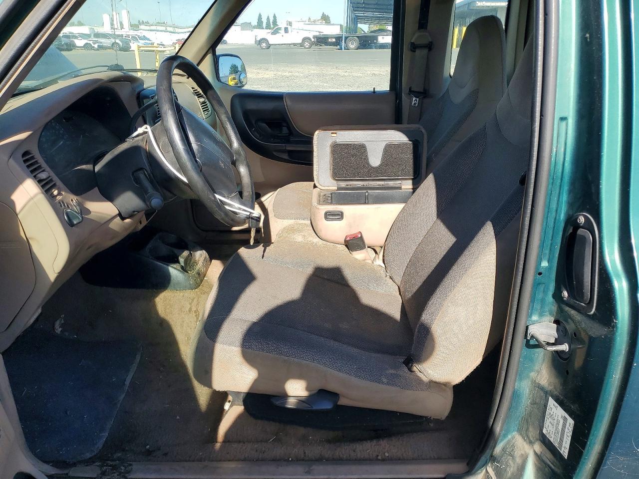 Ford Ranger Super Cab