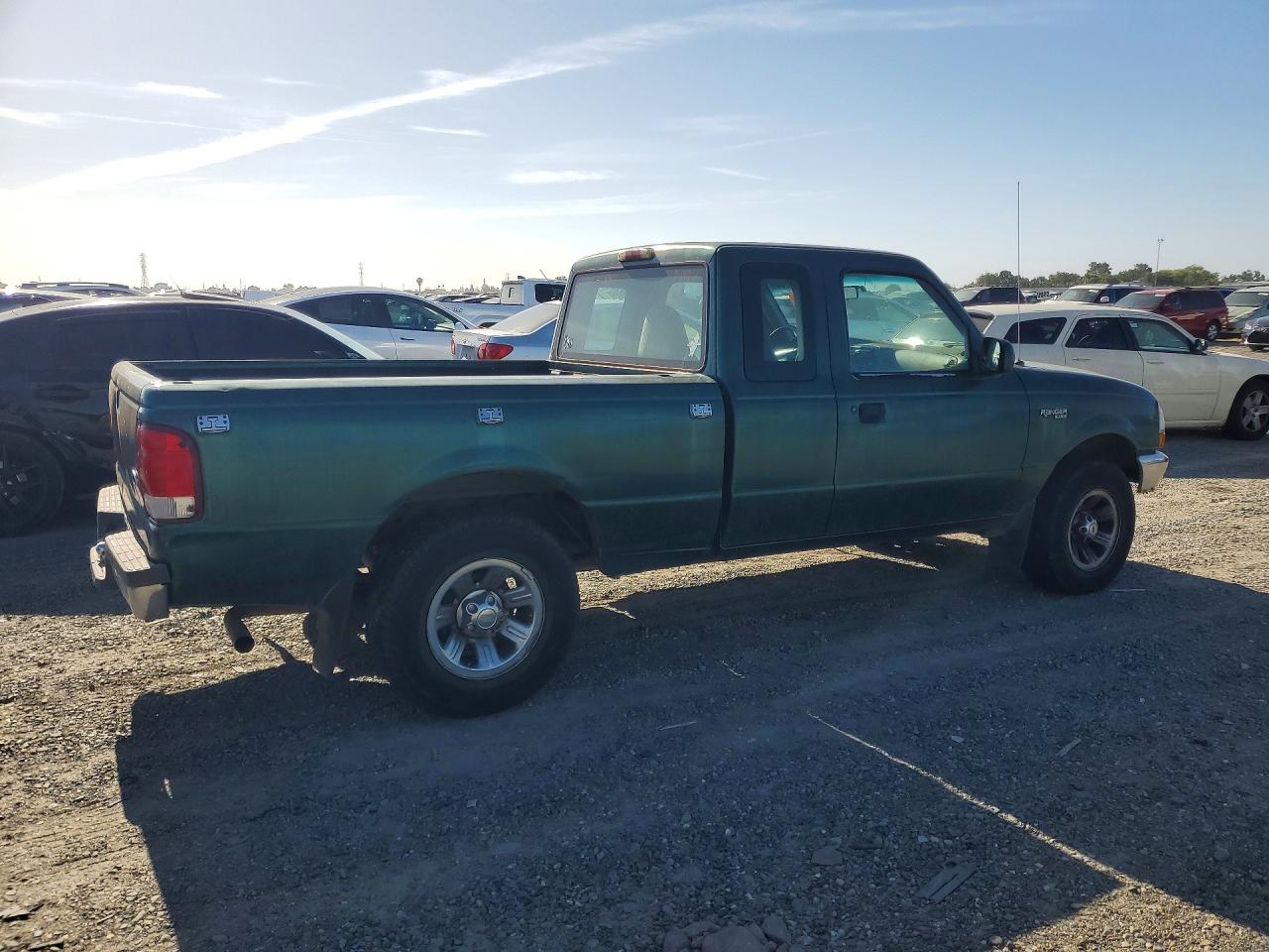 Ford Ranger Super Cab