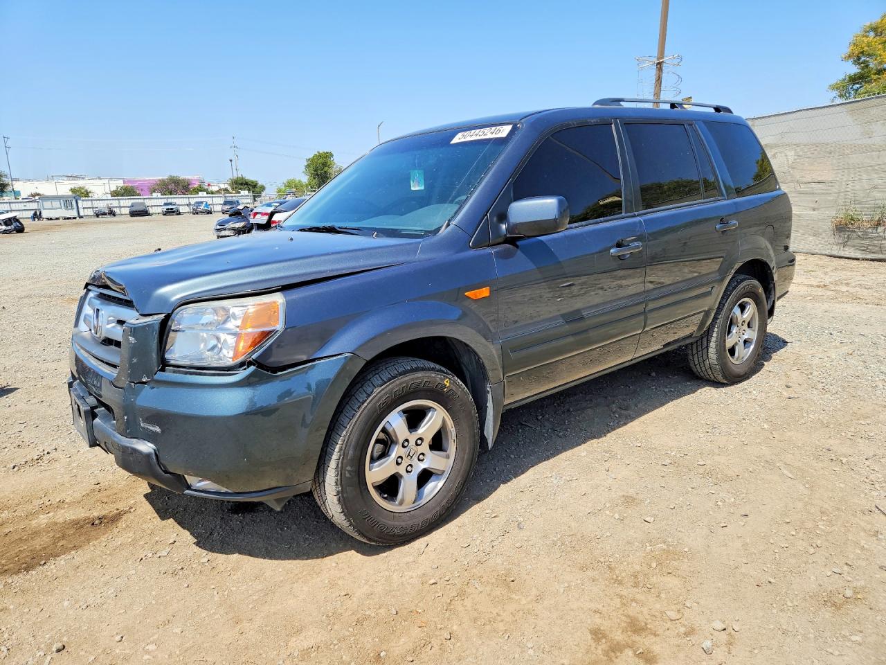 Salvage Honda Pilot Image
