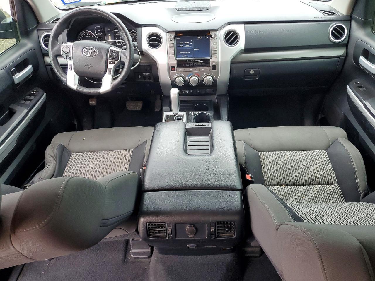 Toyota Tundra Crewmax Sr5