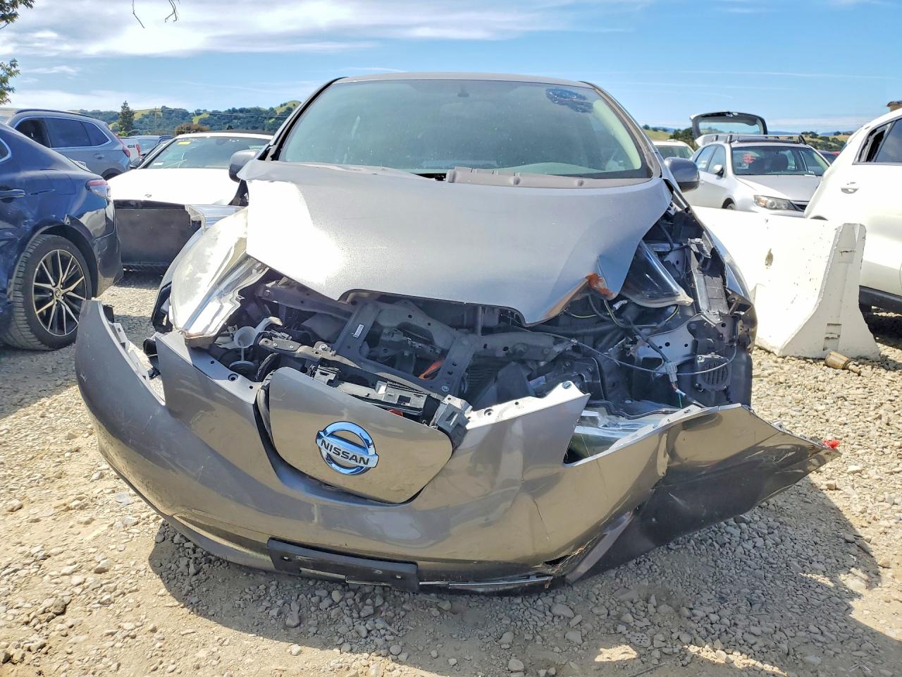 Nissan LEAF S