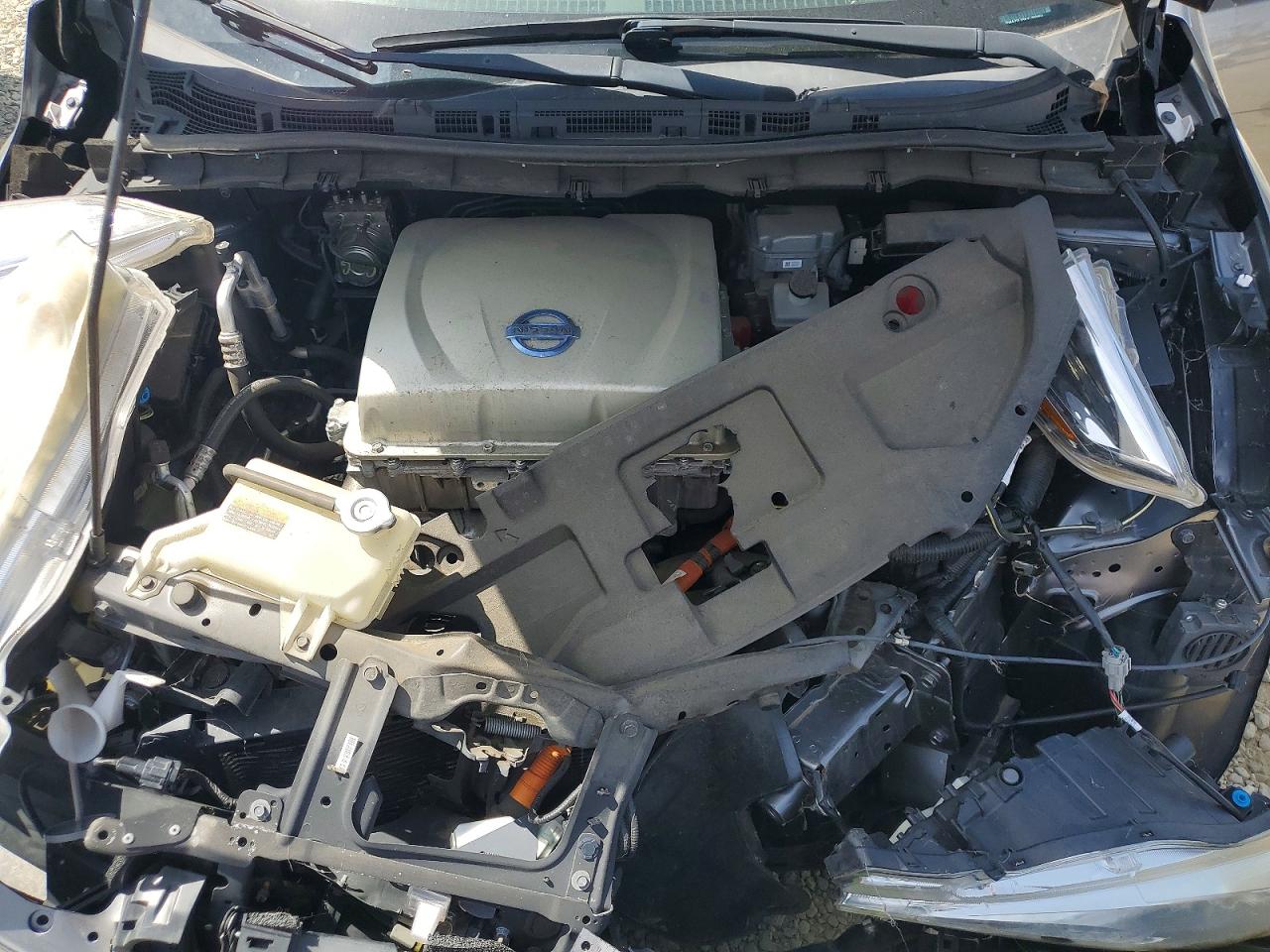 Nissan LEAF S