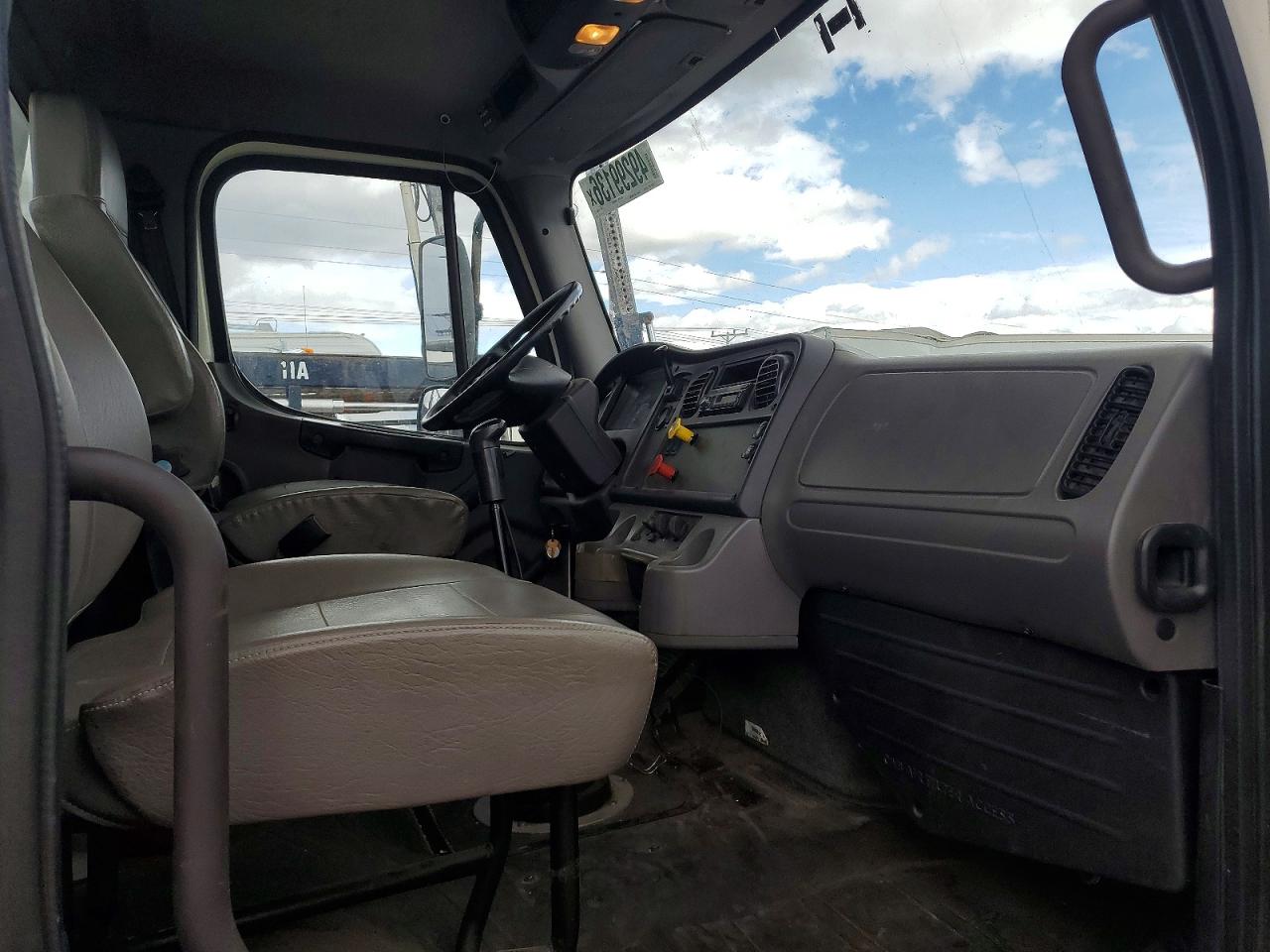 Freightliner M2 106 Medium Duty