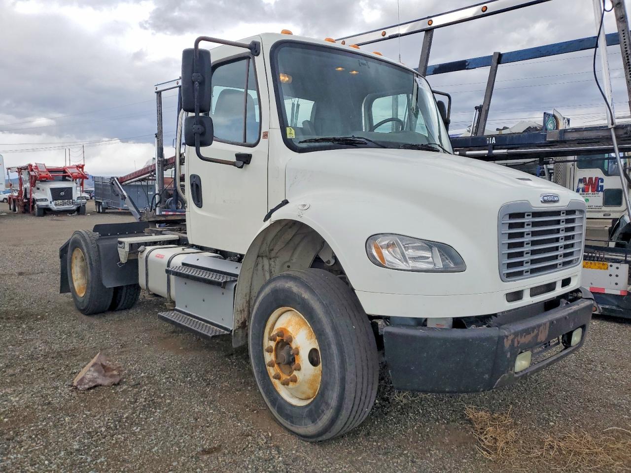Salvage Freightliner M2 Image