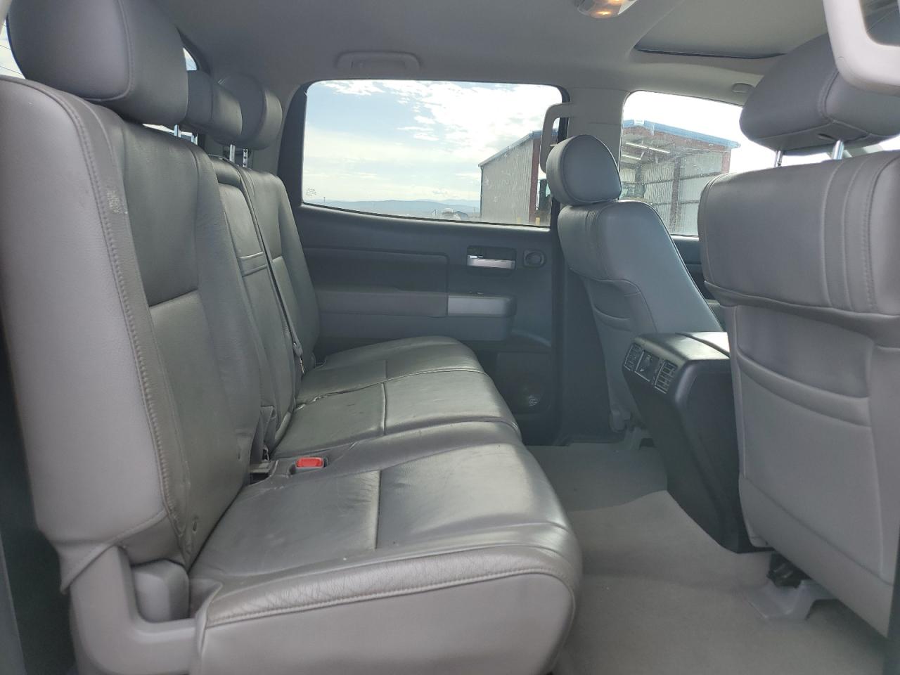 Toyota Tundra Crewmax Limited