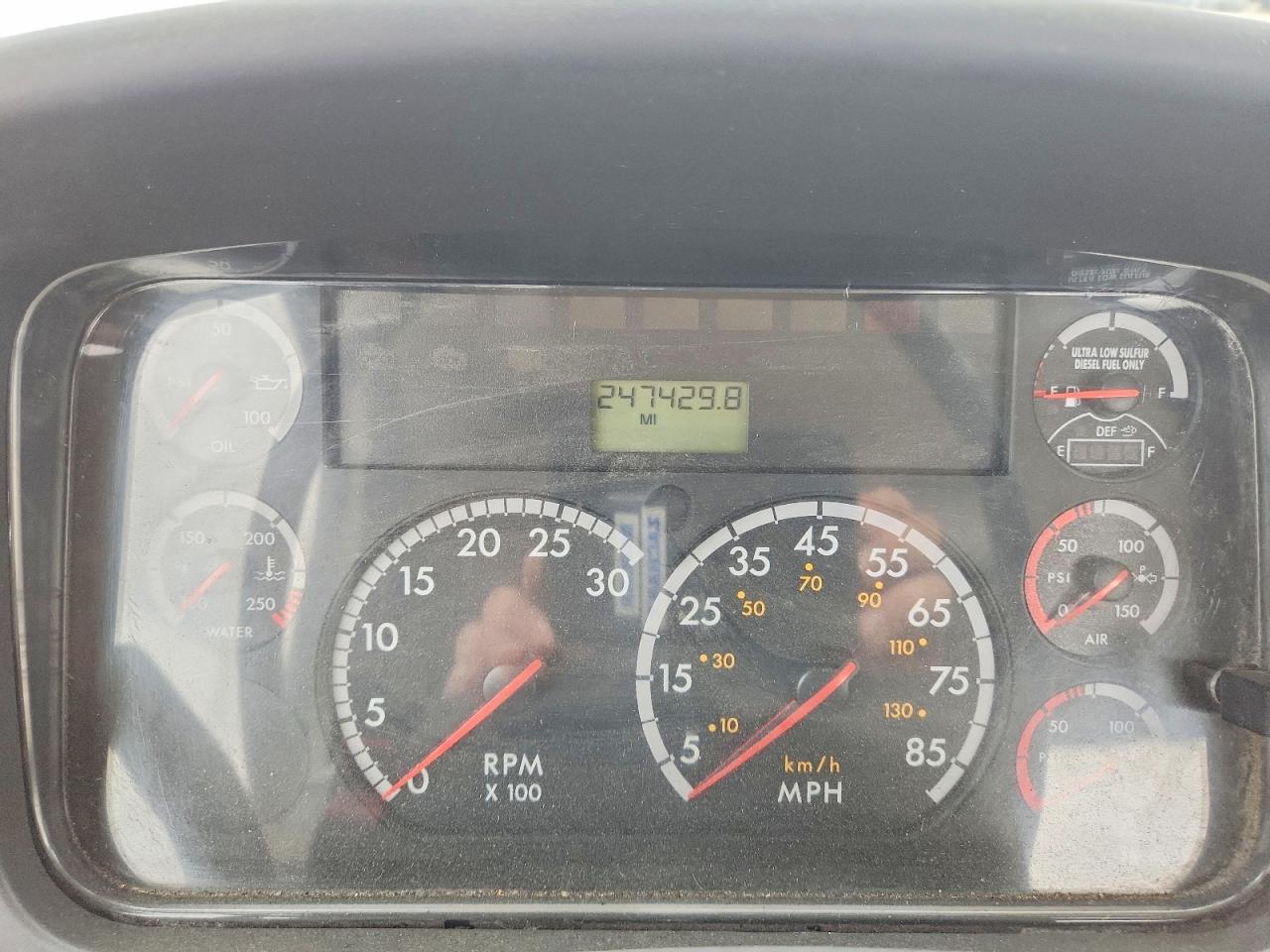 Freightliner M2