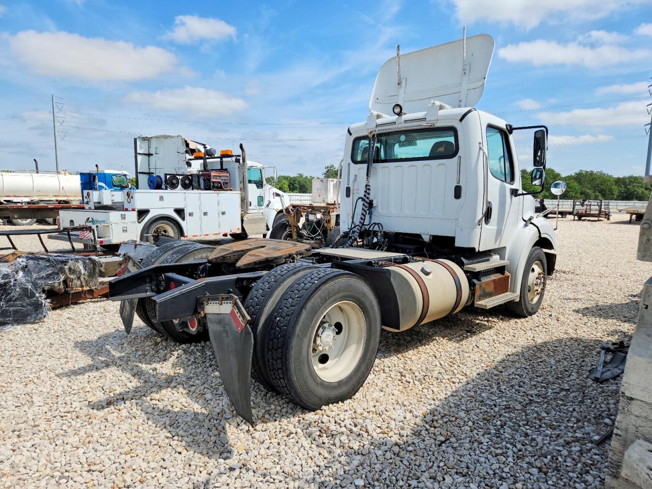 Freightliner M2