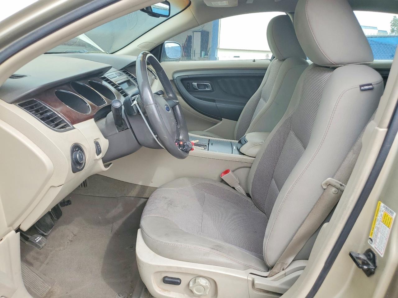 Ford Taurus Sel