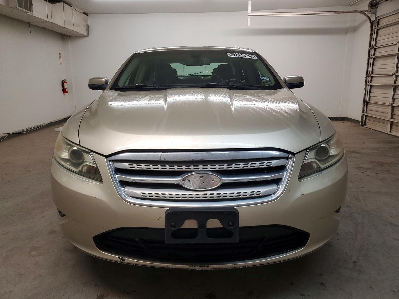 Ford Taurus Sel