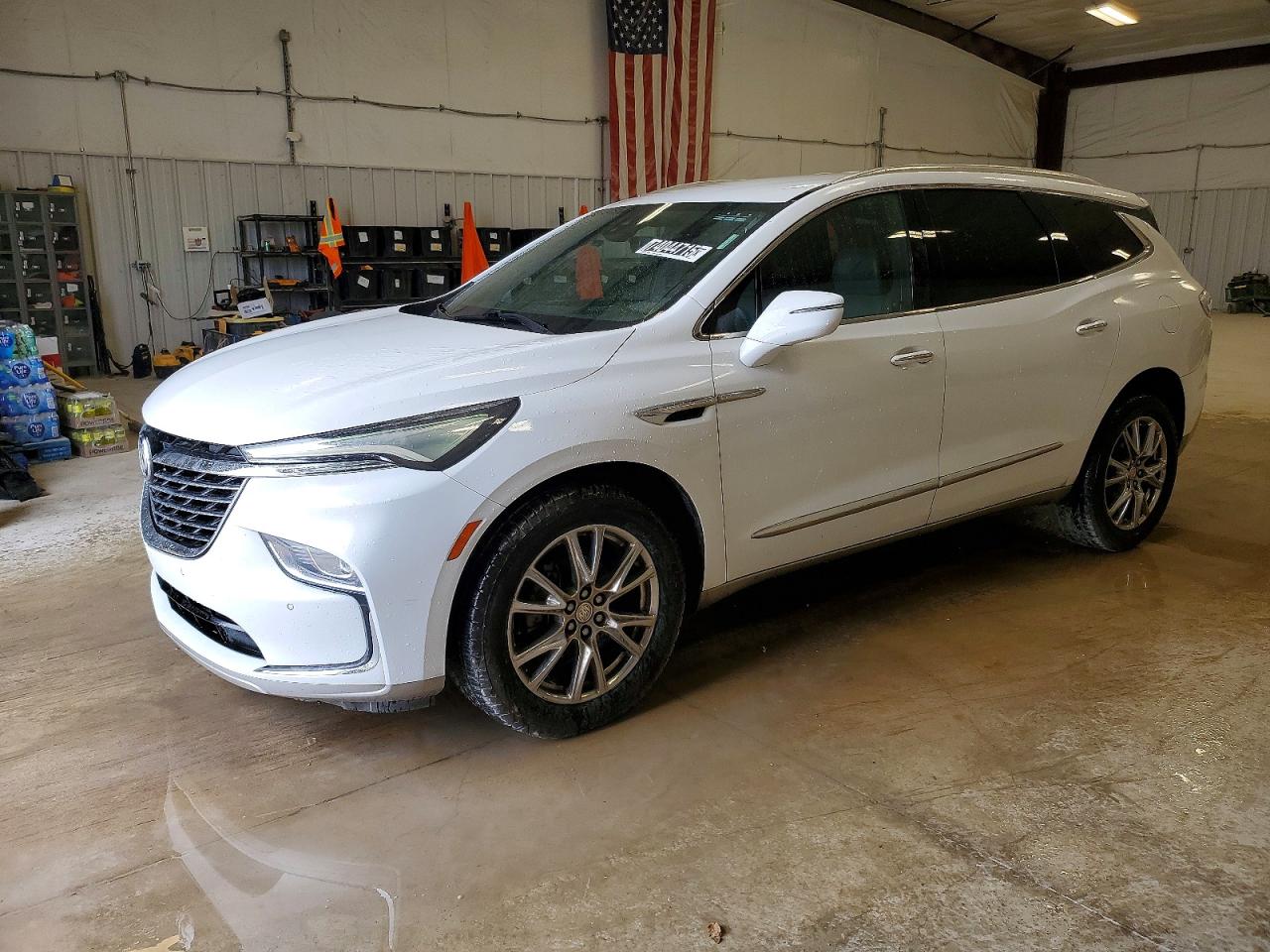 Salvage Buick Enclave Image