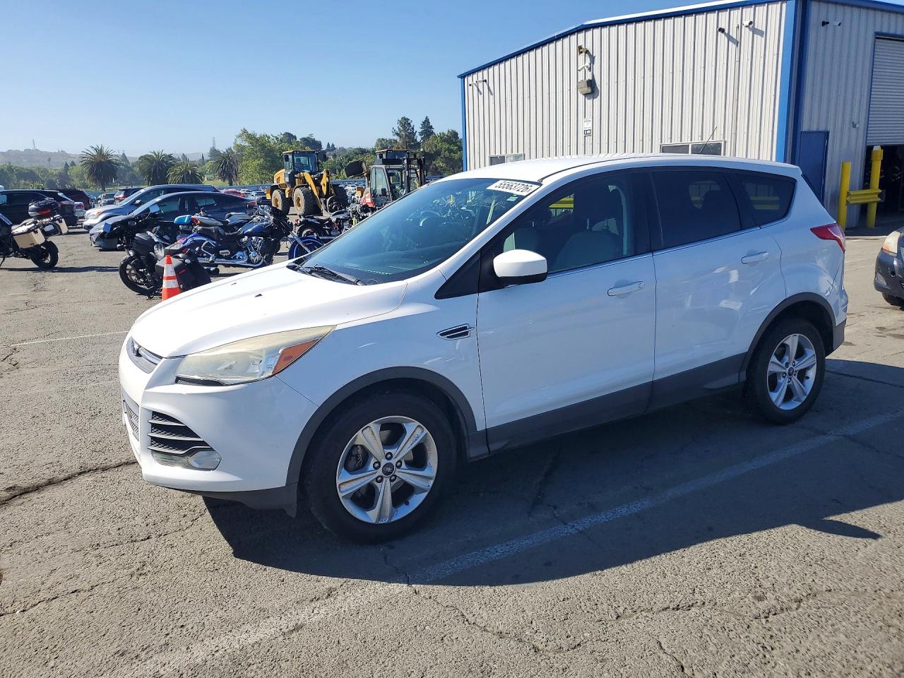 Salvage Ford Escape Image