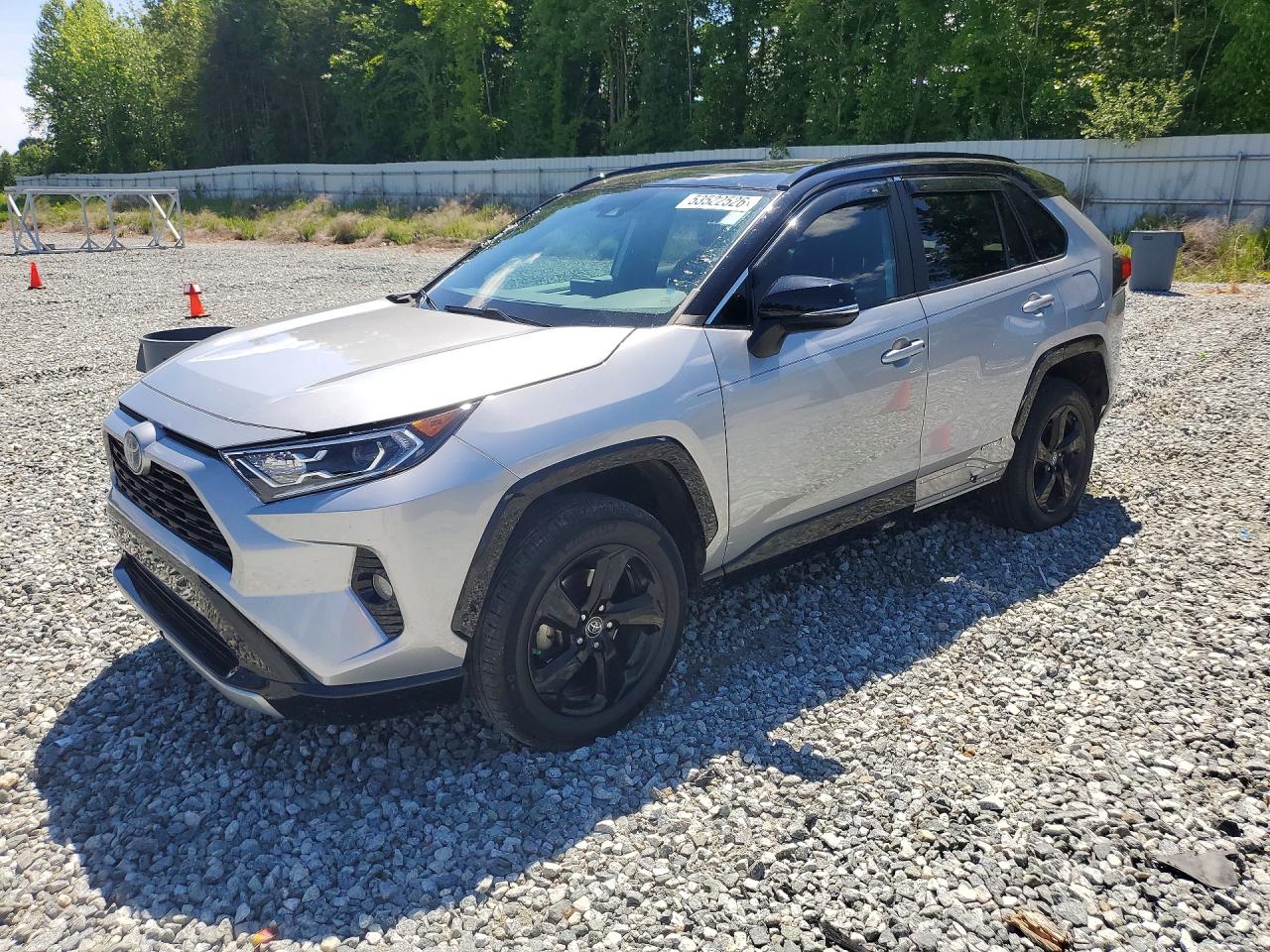 Salvage Toyota RAV4 Image