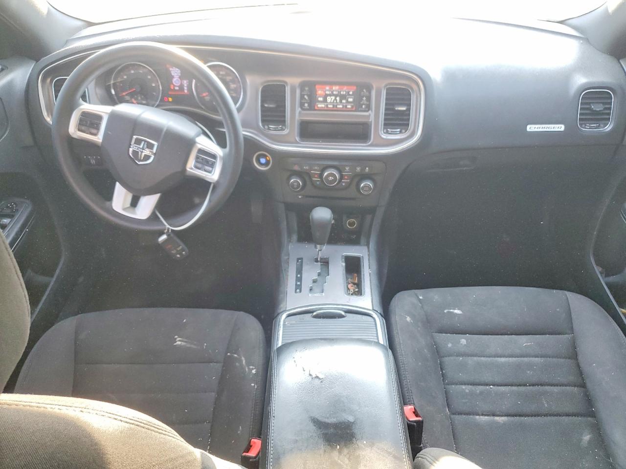 Dodge Charger Se