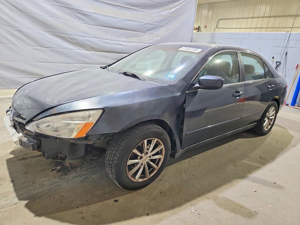 Salvage Honda Accord Image
