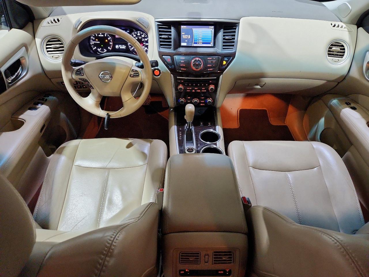 Nissan Pathfinder S