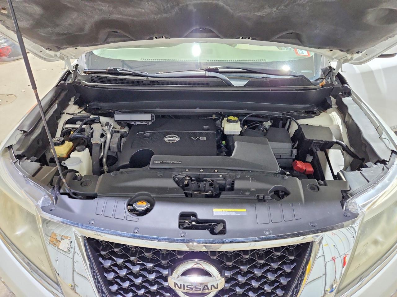 Nissan Pathfinder S