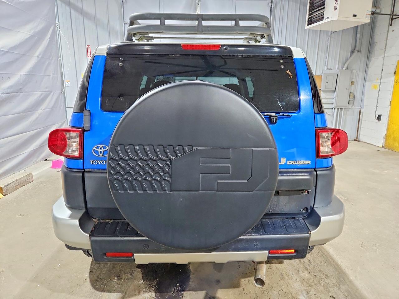 Toyota FJ Cruiser Base