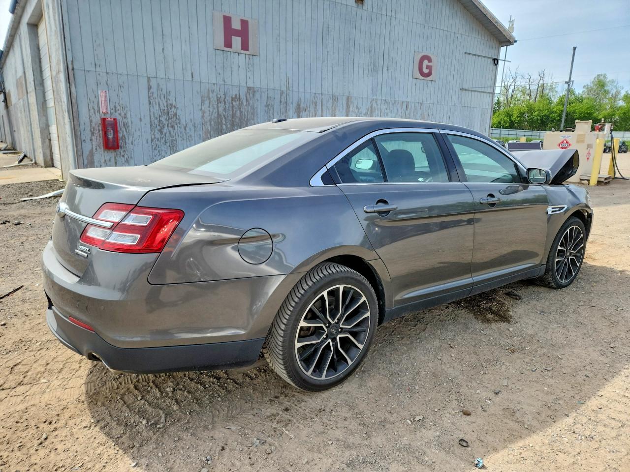 Ford Taurus Sel