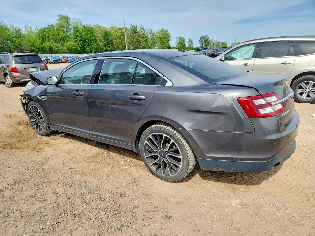 Ford Taurus Sel
