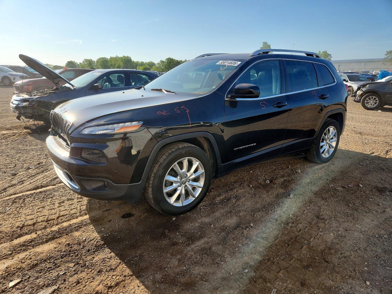 Salvage Jeep Cherokee Image