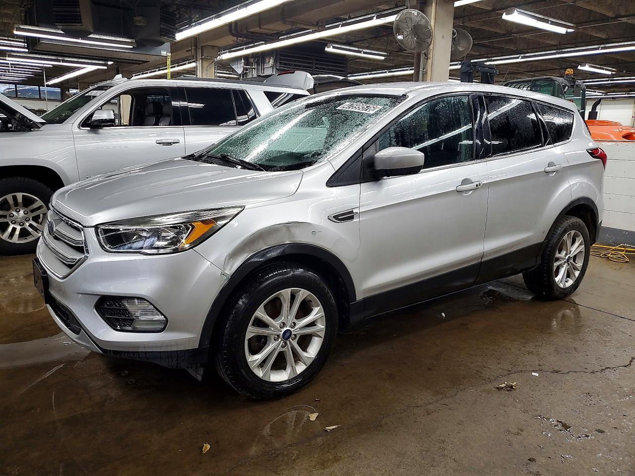 Salvage Ford Escape Image