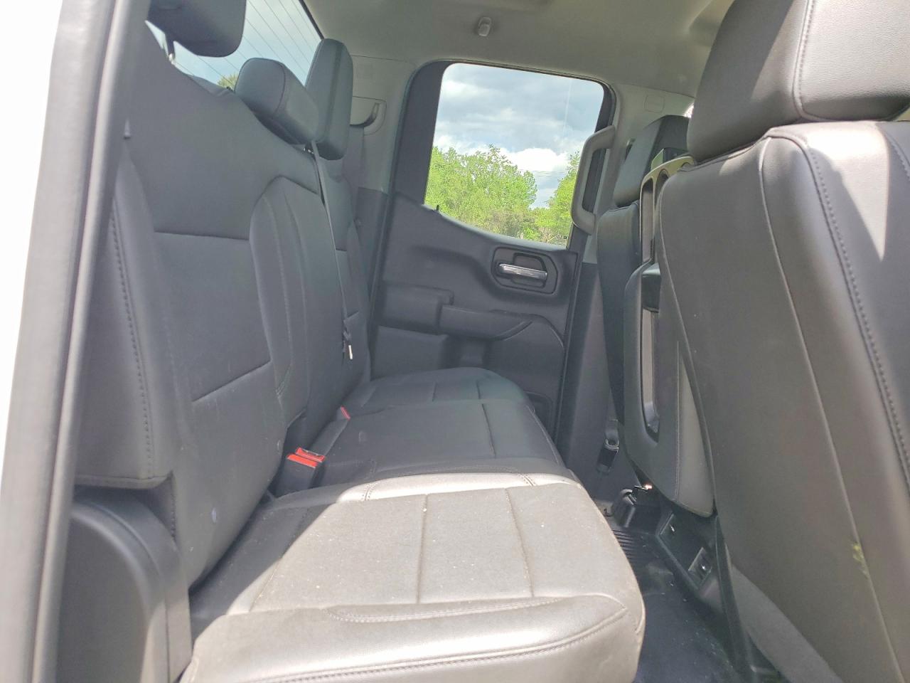 Chevrolet Silverado C1500