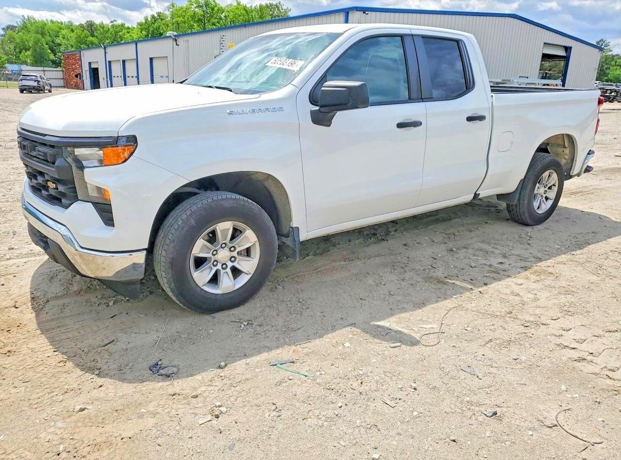Salvage Chevrolet Silverado Image