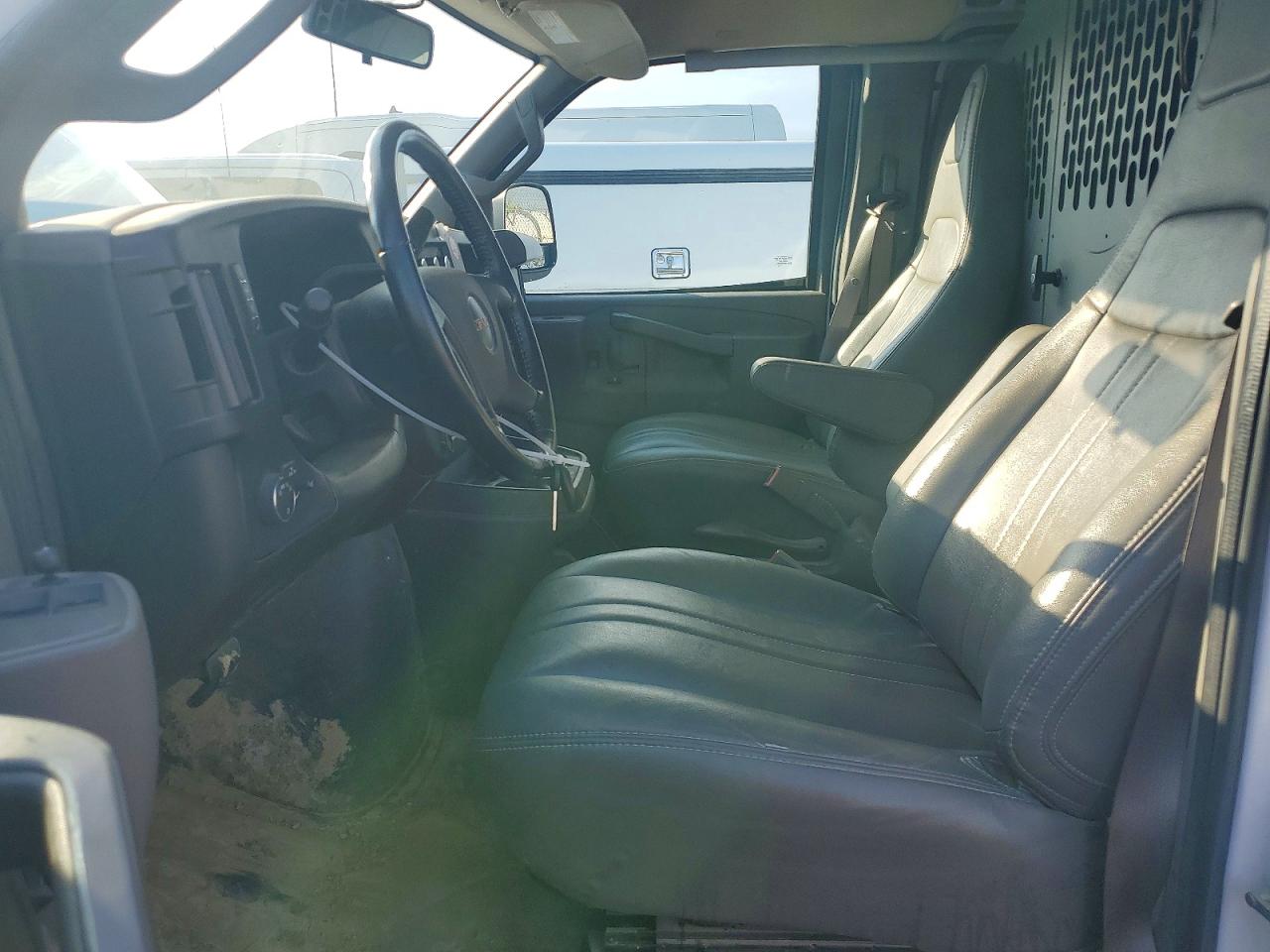 GMC Savana G2500