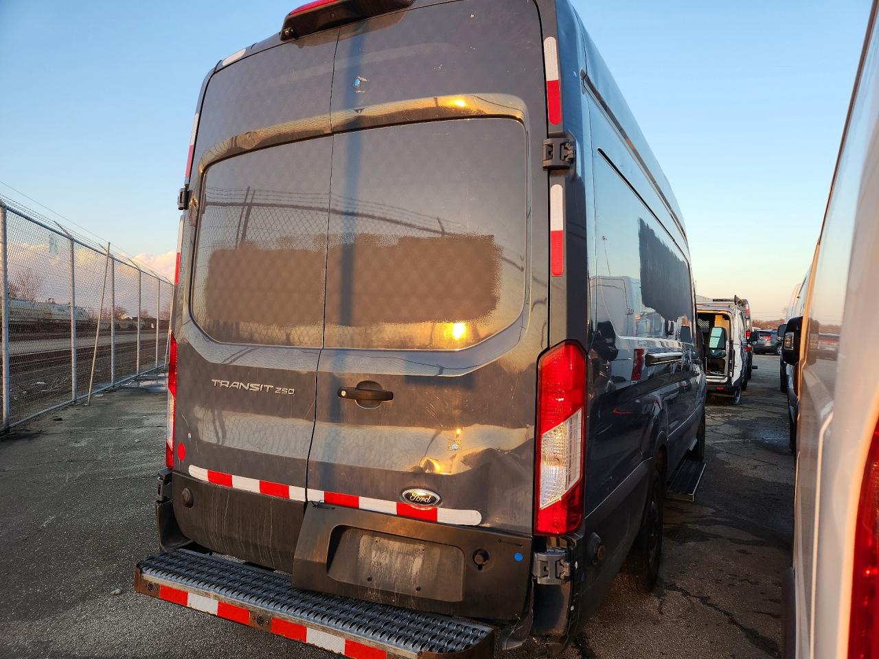 Ford Transit T-250