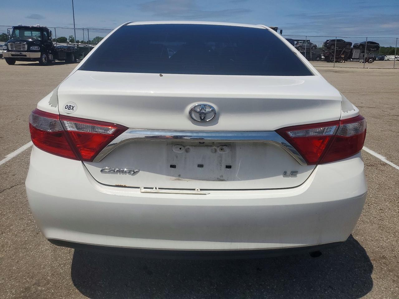 Toyota Camry Le