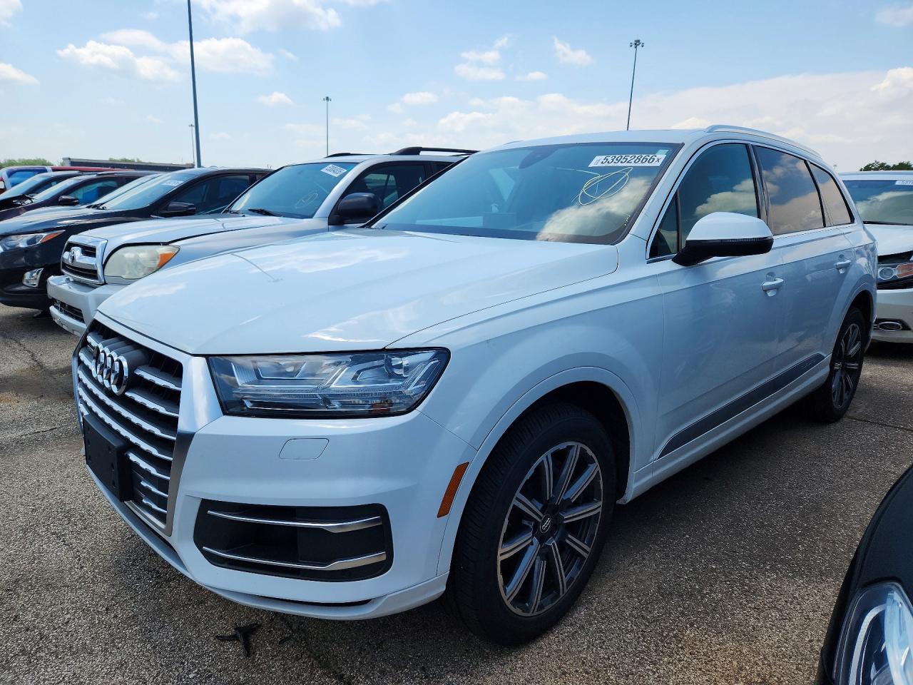 Salvage Audi Q7 Image