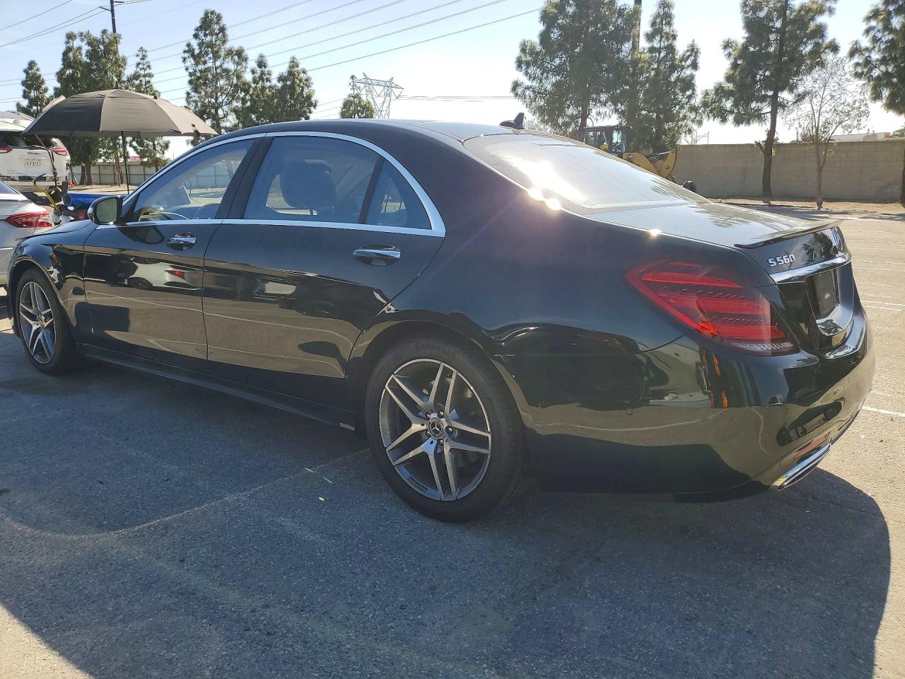 Mercedes-Benz S-Class 560