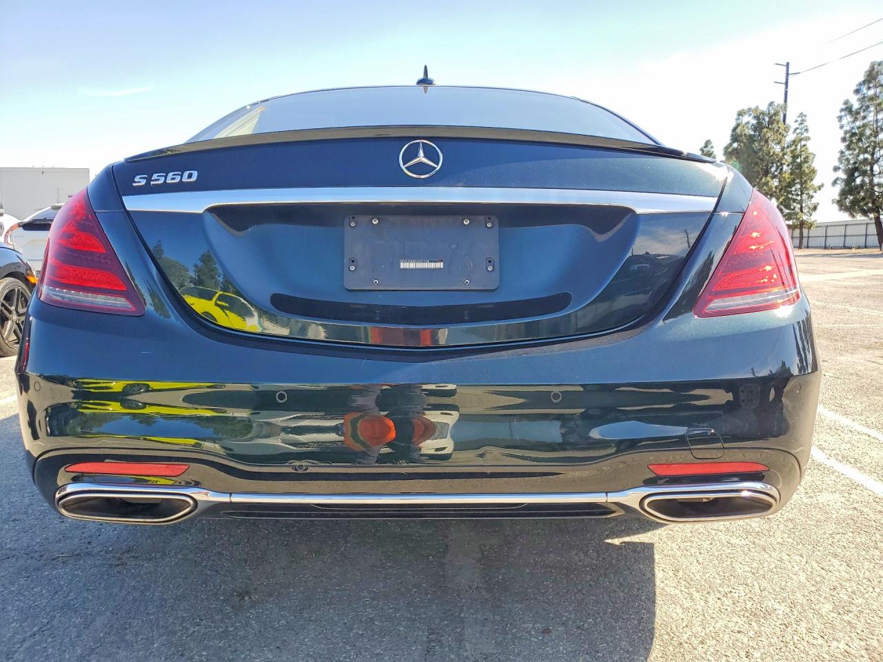 Mercedes-Benz S-Class 560