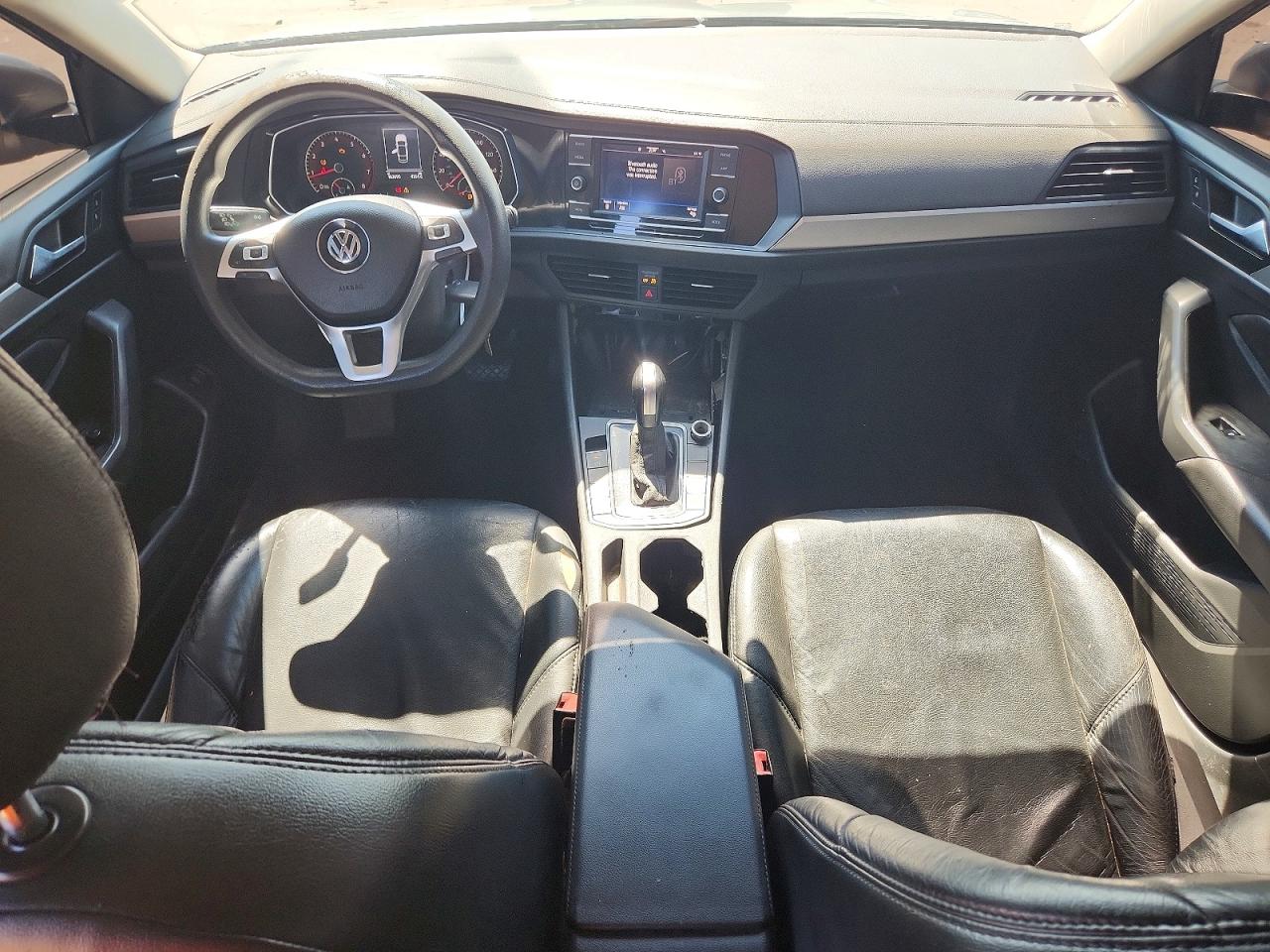 Volkswagen Jetta S